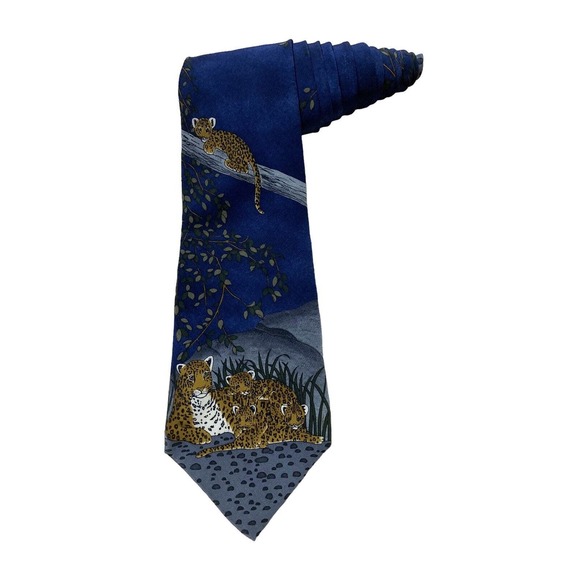 World Wildlife Fund WWF Leopards Design NO 138 Vintage Novelty Necktie - Picture 1 of 7